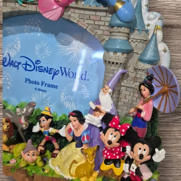 Walt Disney World Parks Disney Characters Magic Kingdom Castle 3D Picture Frame - Picture 7 of 8